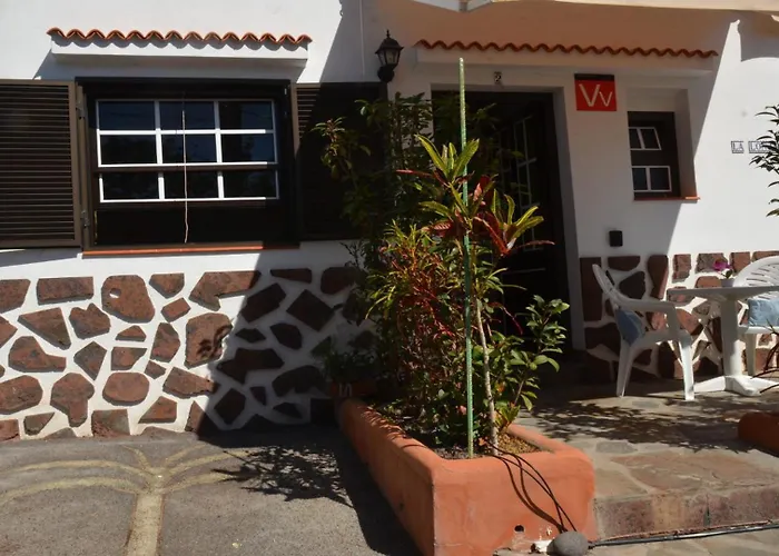 La Lonja 2 * 바예그란레이